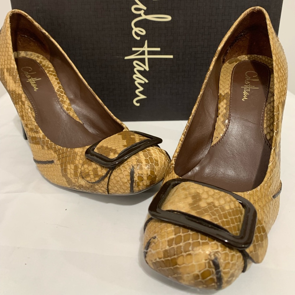 NIB COLE HAAN Sydney High Natural Python Print Leather Rounded Toe Pumps (Sz 6)!